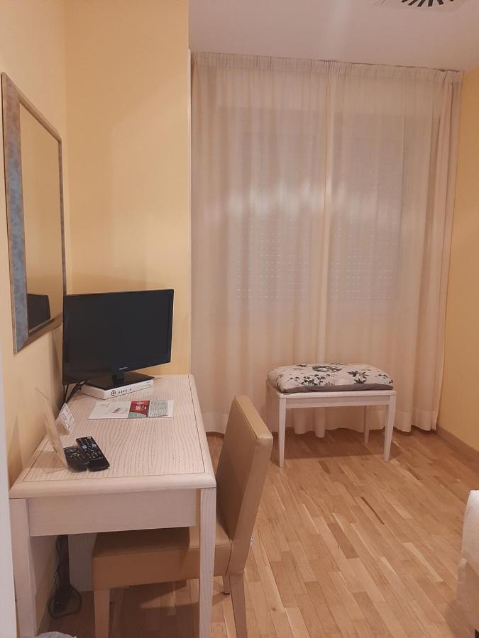 Hotel Chiaraluna Civitanova Marche Ngoại thất bức ảnh