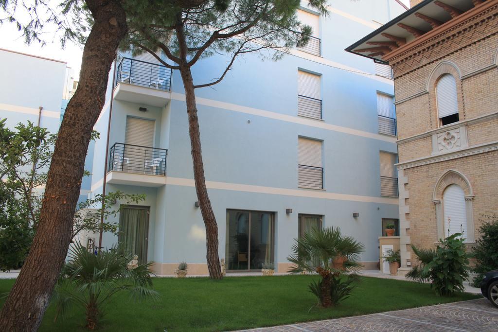 Hotel Chiaraluna Civitanova Marche Ngoại thất bức ảnh