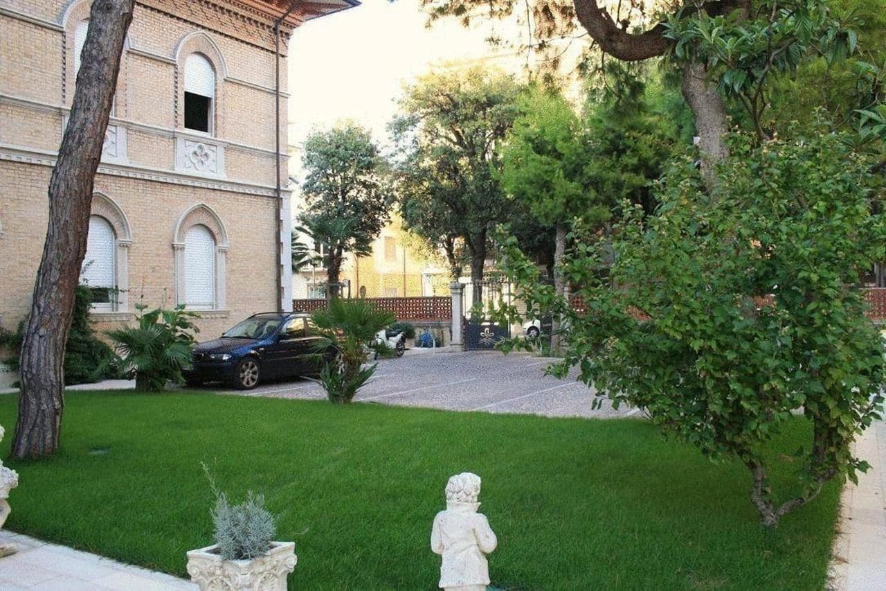 Hotel Chiaraluna Civitanova Marche Ngoại thất bức ảnh